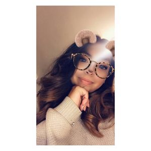 Meet your Posher, Lillian